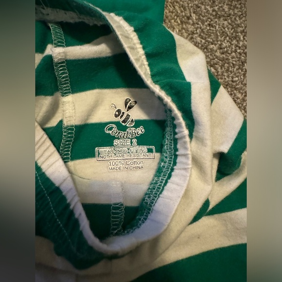 Coral Bee Reindeer Pajamas PJ Jammies set 2T Green stripe Christmas Toddler Boy - Picture 4 of 10